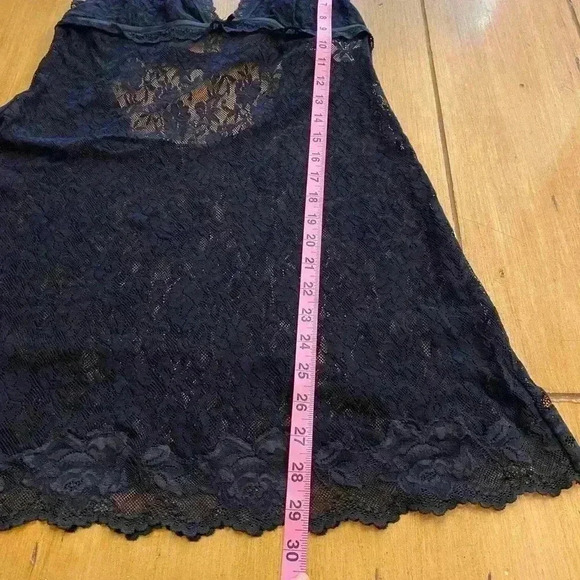Victoria Secret black lace nightgown M-L - Picture 6 of 12
